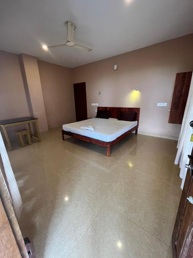Kizhunna Rock Beach House Каннур Экстерьер фото